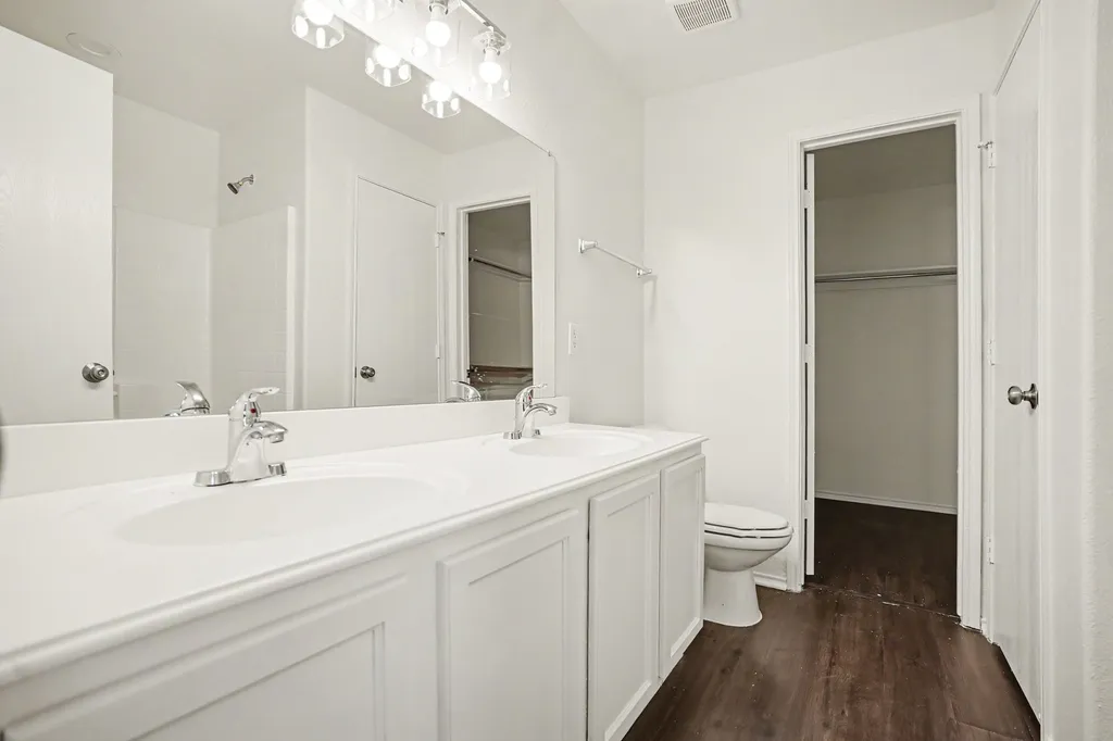 1966 Courtside Drive Dallas TX 75051