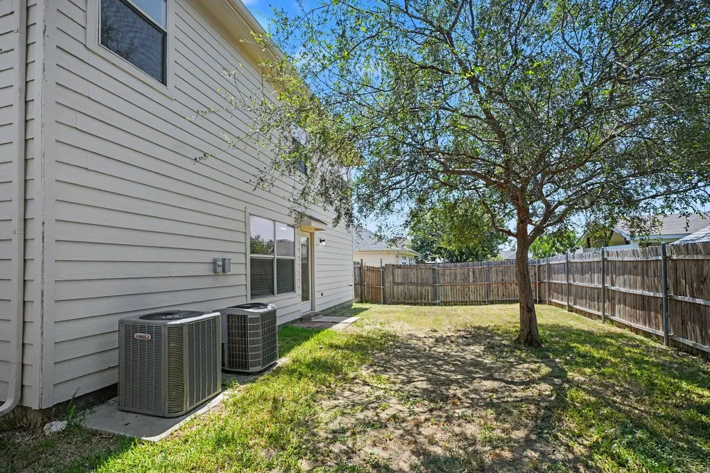 1966 Courtside Drive Dallas TX 75051