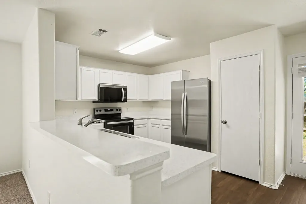 1966 Courtside Drive Dallas TX 75051