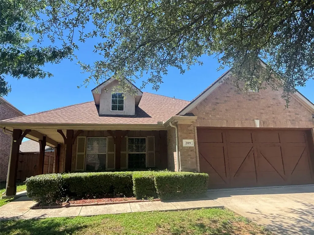 209 Moonlight Drive Euless TX 76039