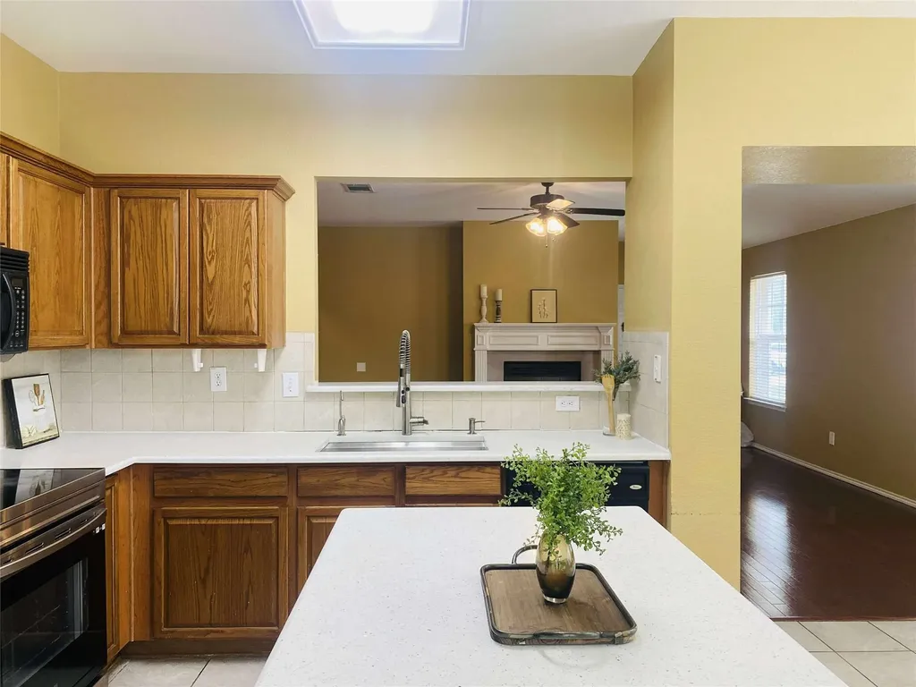 209 Moonlight Drive Euless TX 76039