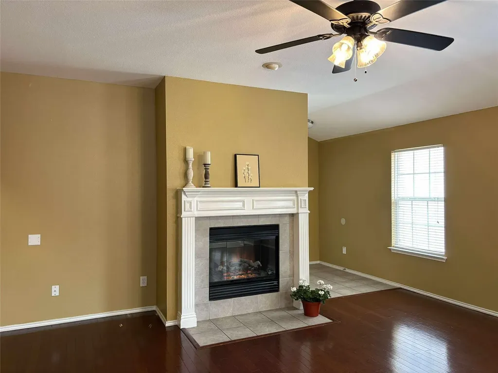 209 Moonlight Drive Euless TX 76039