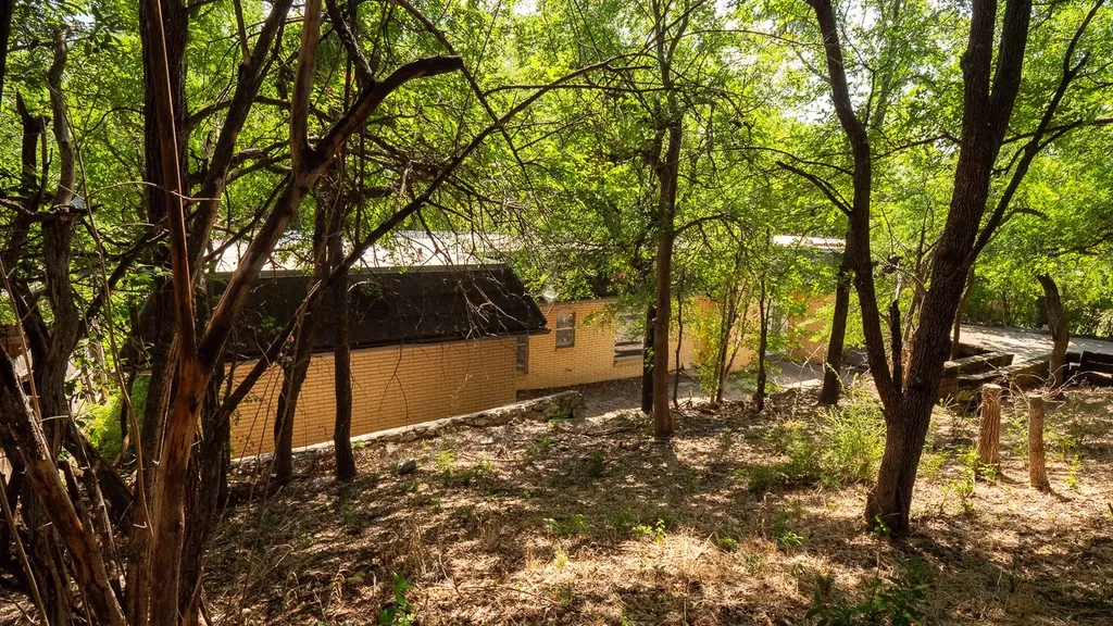 605 Blue Lake Drive Fort Worth TX 76103