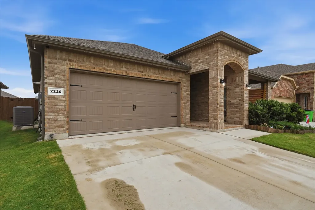2220 Dyre Drive Haslet TX 76052