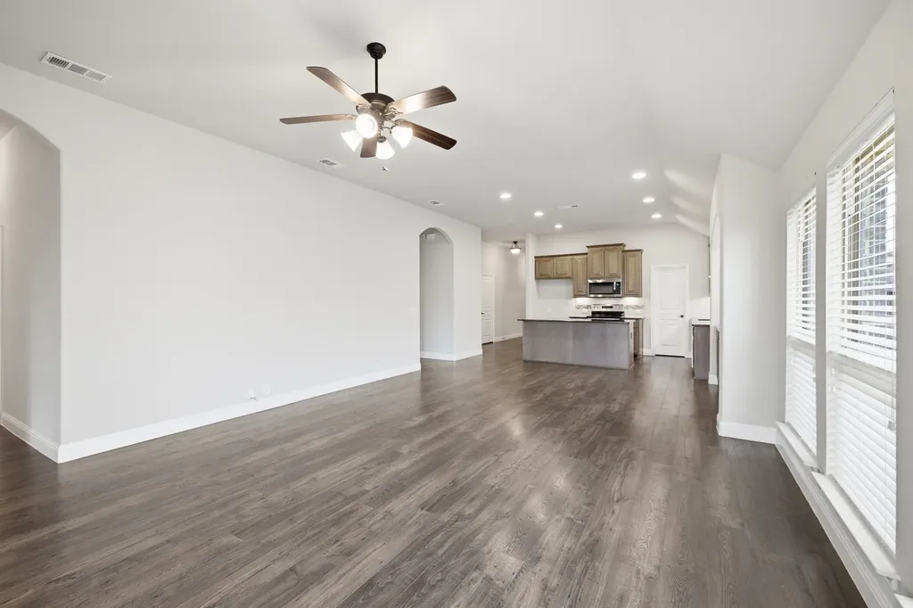 515 Lakeview Drive Alvarado TX 76009