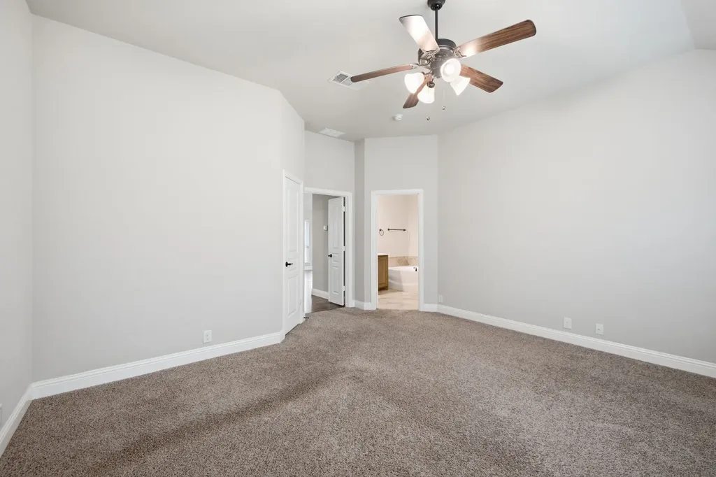 515 Lakeview Drive Alvarado TX 76009