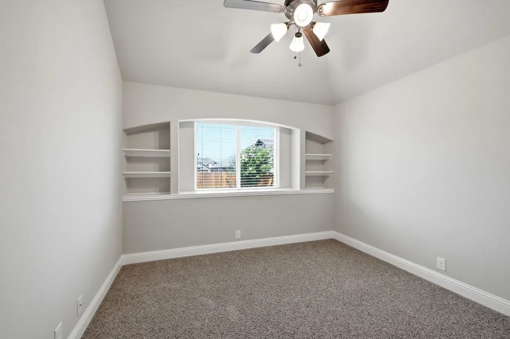 515 Lakeview Drive Alvarado TX 76009