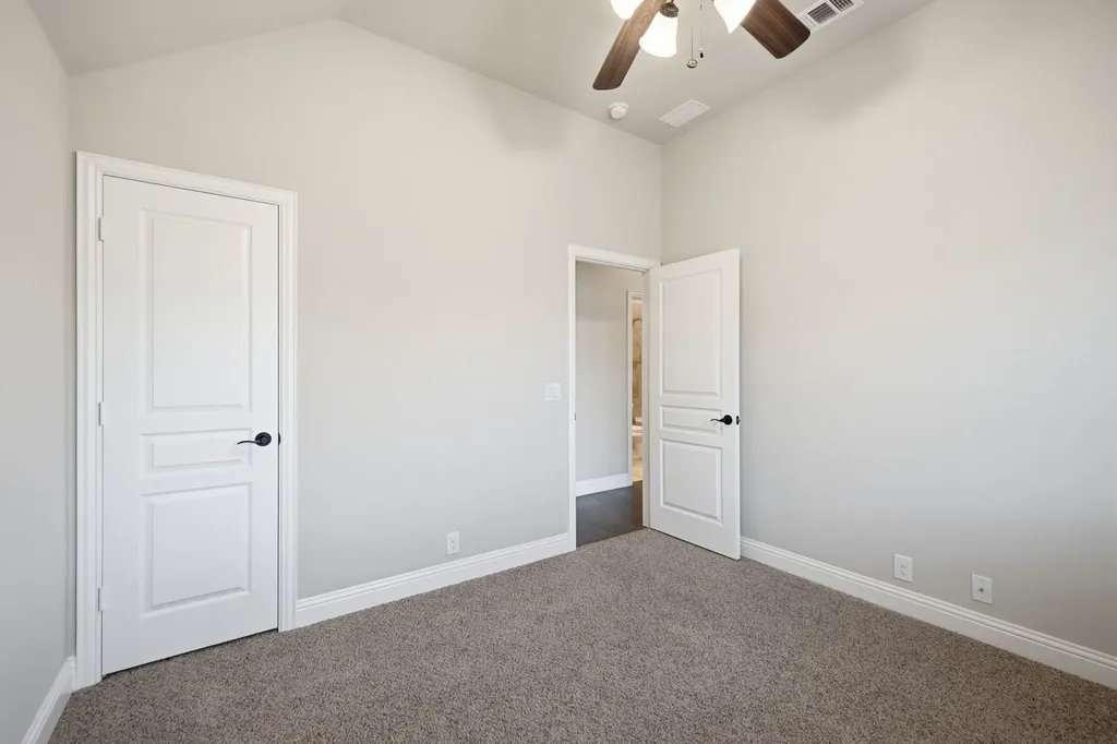 515 Lakeview Drive Alvarado TX 76009