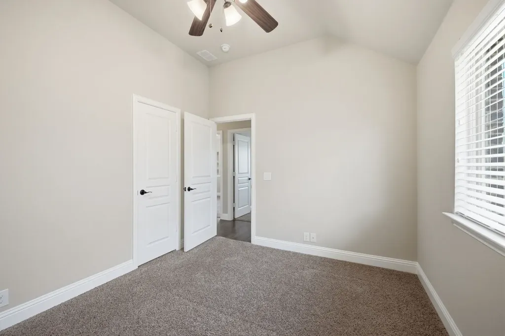 515 Lakeview Drive Alvarado TX 76009