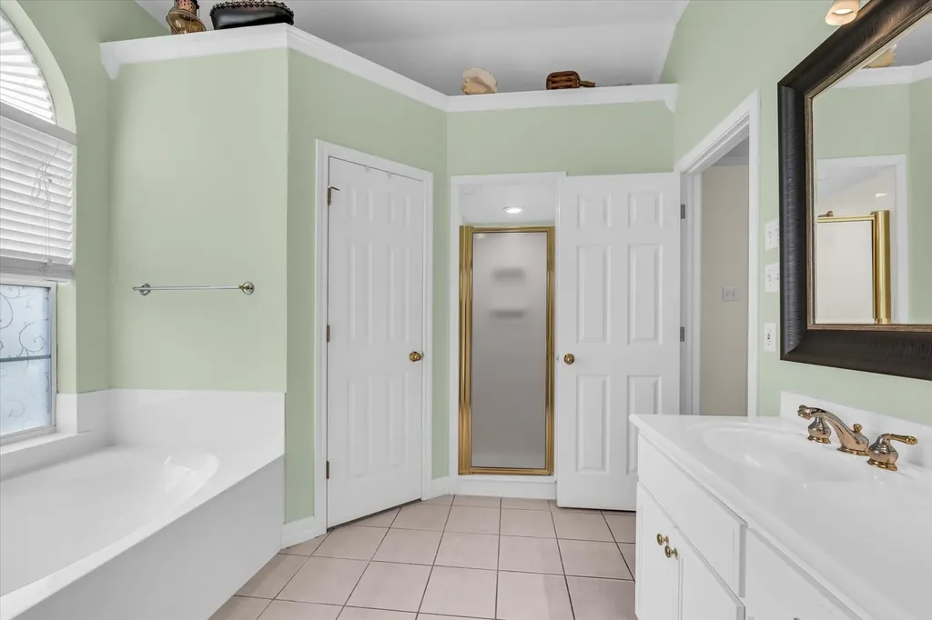 1304 Darbyton Drive Hewitt TX 76643
