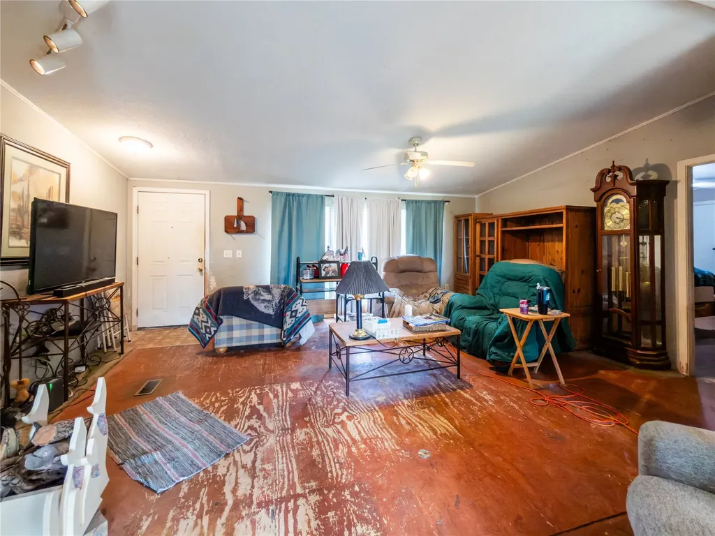166 Private Road 1387 Morgan TX 76671