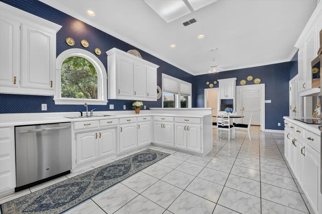 4305 Green Meadow Street E Colleyville TX 76034