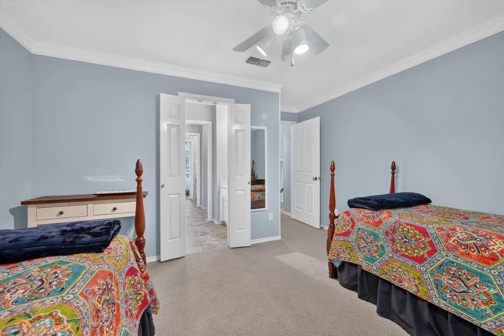 4305 Green Meadow Street E Colleyville TX 76034