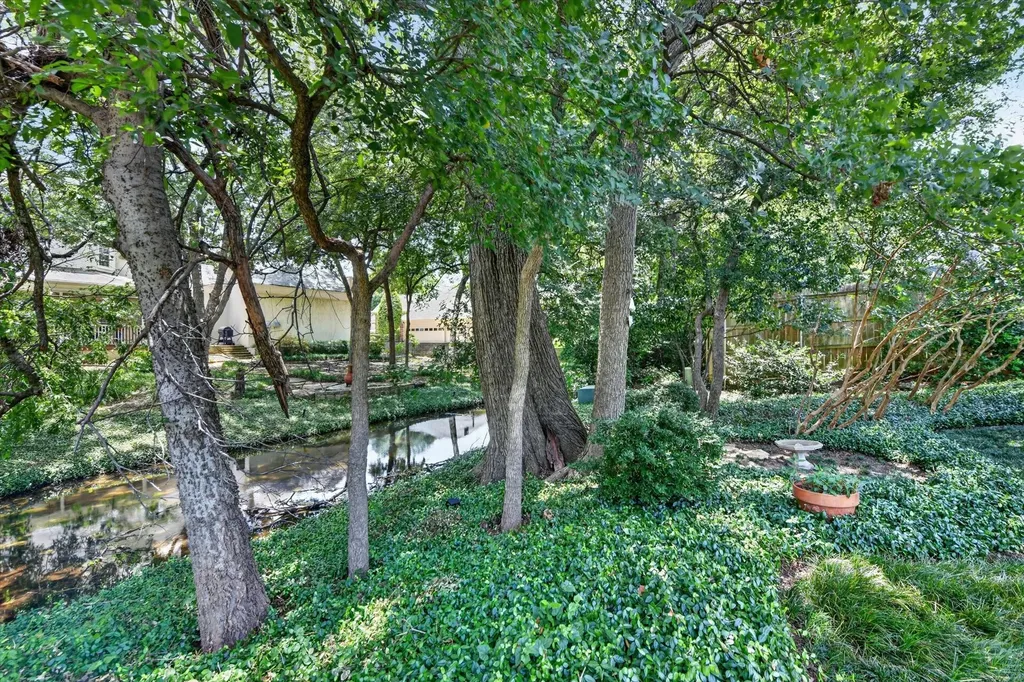 4305 Green Meadow Street E Colleyville TX 76034