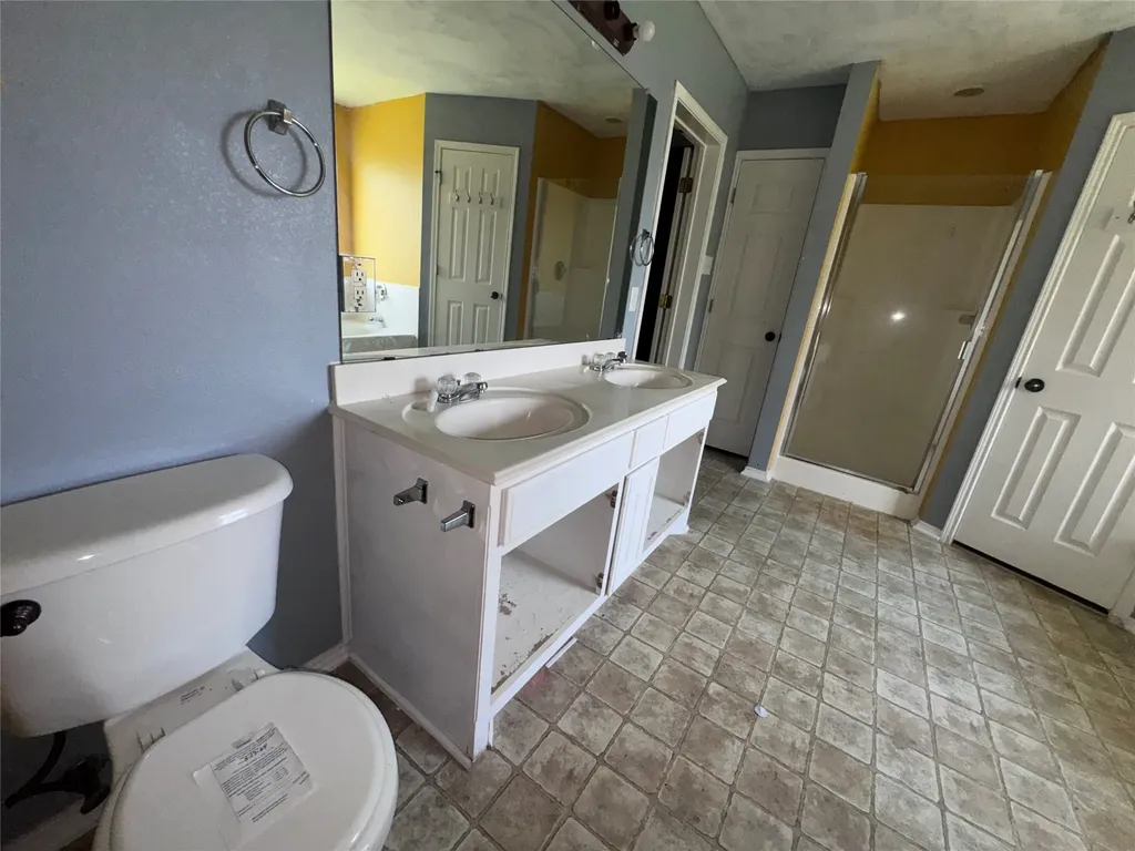 517 Birch Street Crowley TX 76036