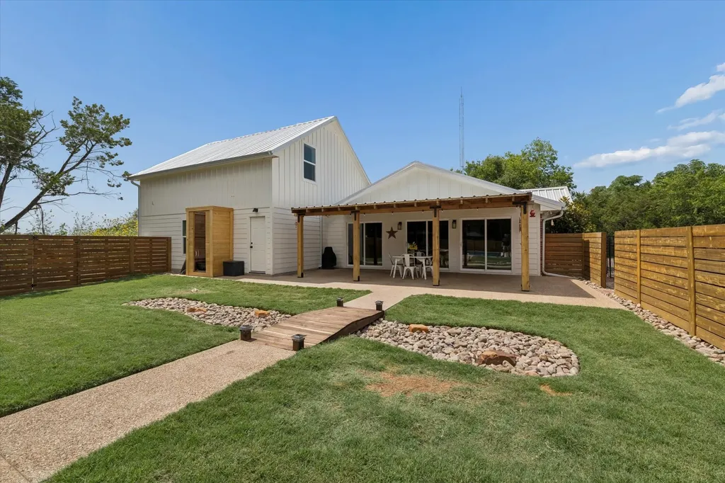 286 Benevolence Way China Spring TX 76633
