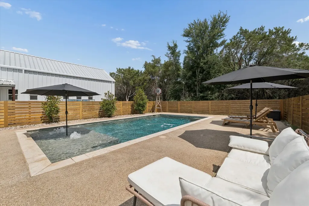 286 Benevolence Way China Spring TX 76633