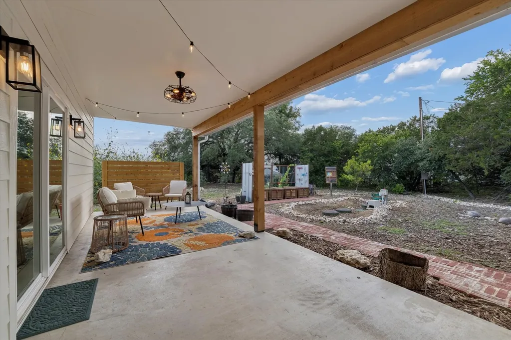 286 Benevolence Way China Spring TX 76633