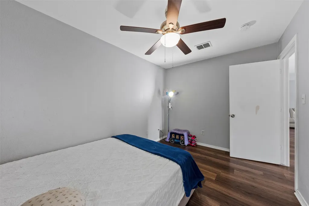 1307 Luanne Bellmead TX 76705