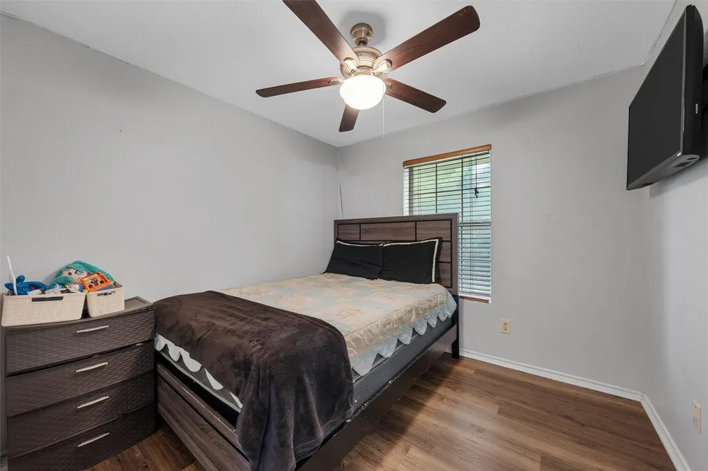 1307 Luanne Bellmead TX 76705