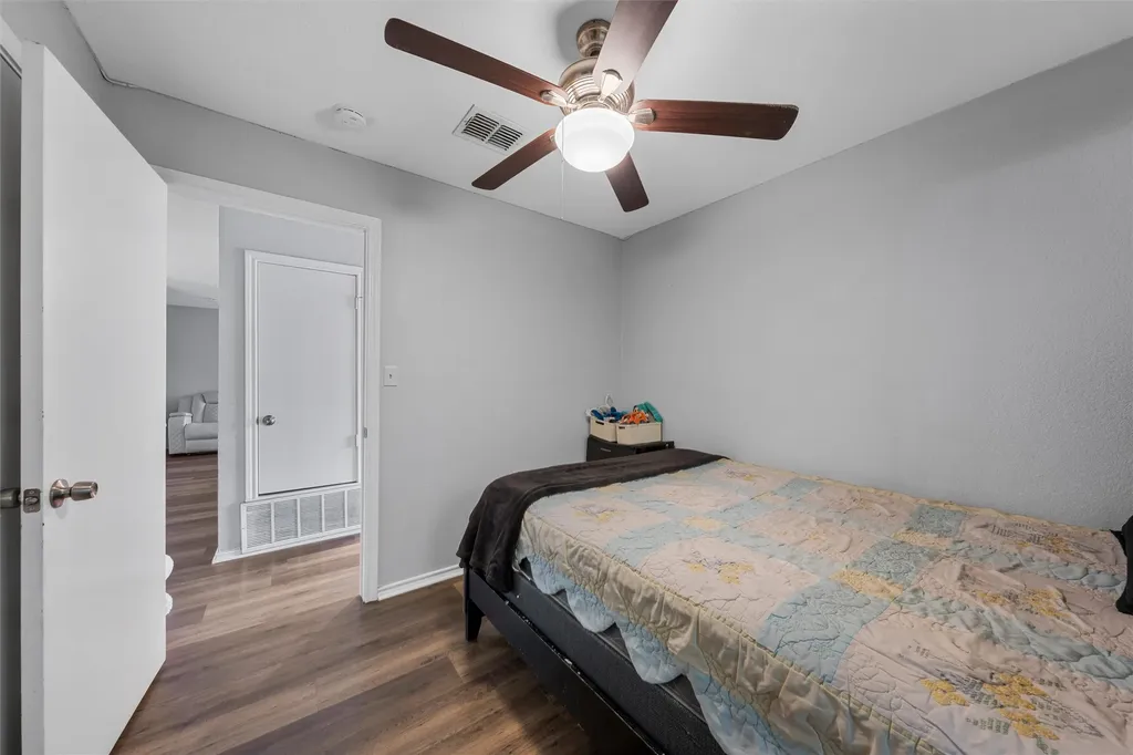 1307 Luanne Bellmead TX 76705