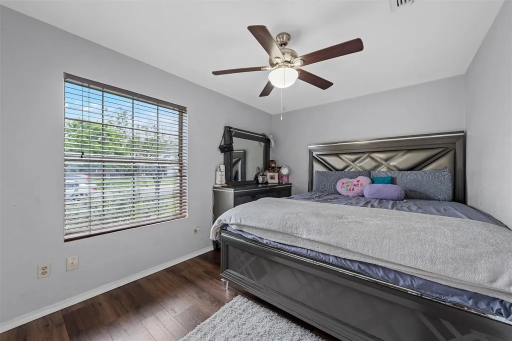 1307 Luanne Bellmead TX 76705