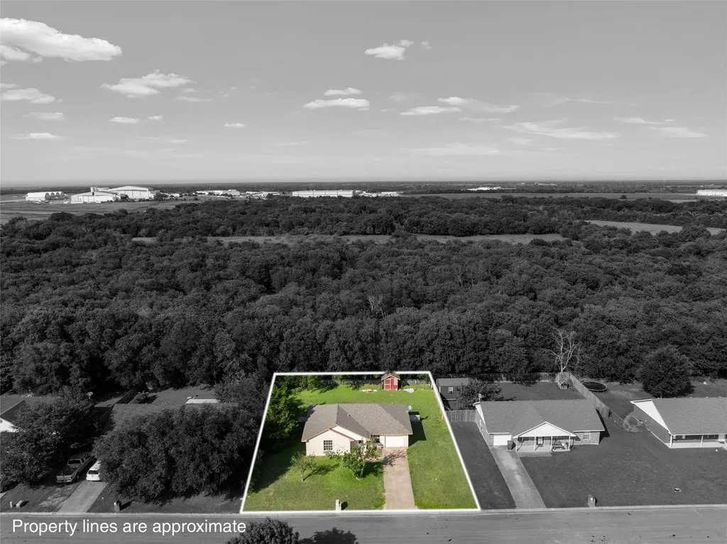 1307 Luanne Bellmead TX 76705