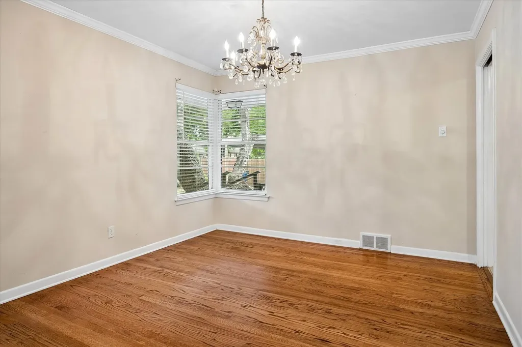 1631 Macmanus Drive Dallas TX 75228
