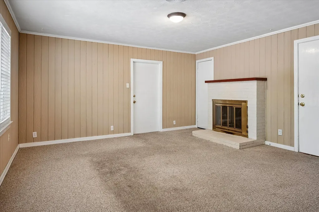 1631 Macmanus Drive Dallas TX 75228