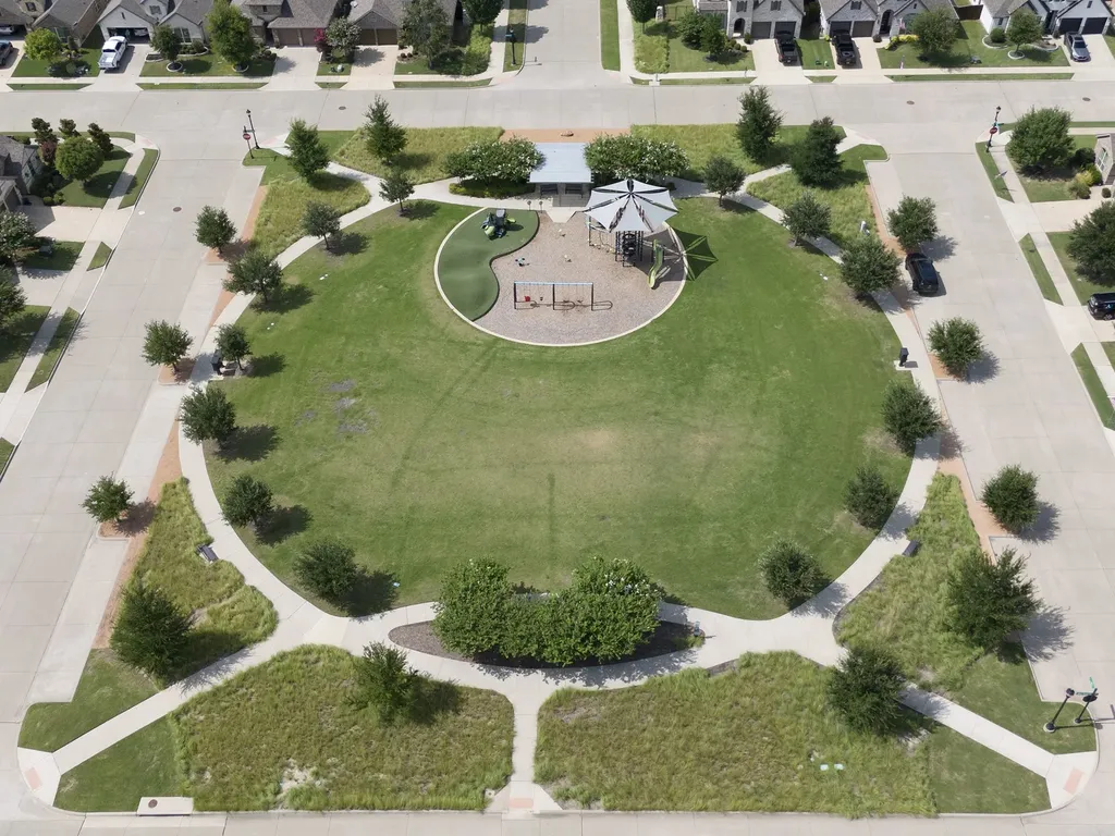 1708 Red Rose Trail Celina TX 75078