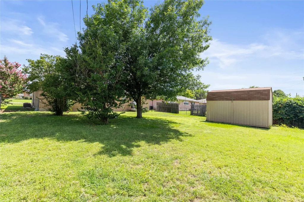 4405 Redbird Drive Brownwood TX 76801