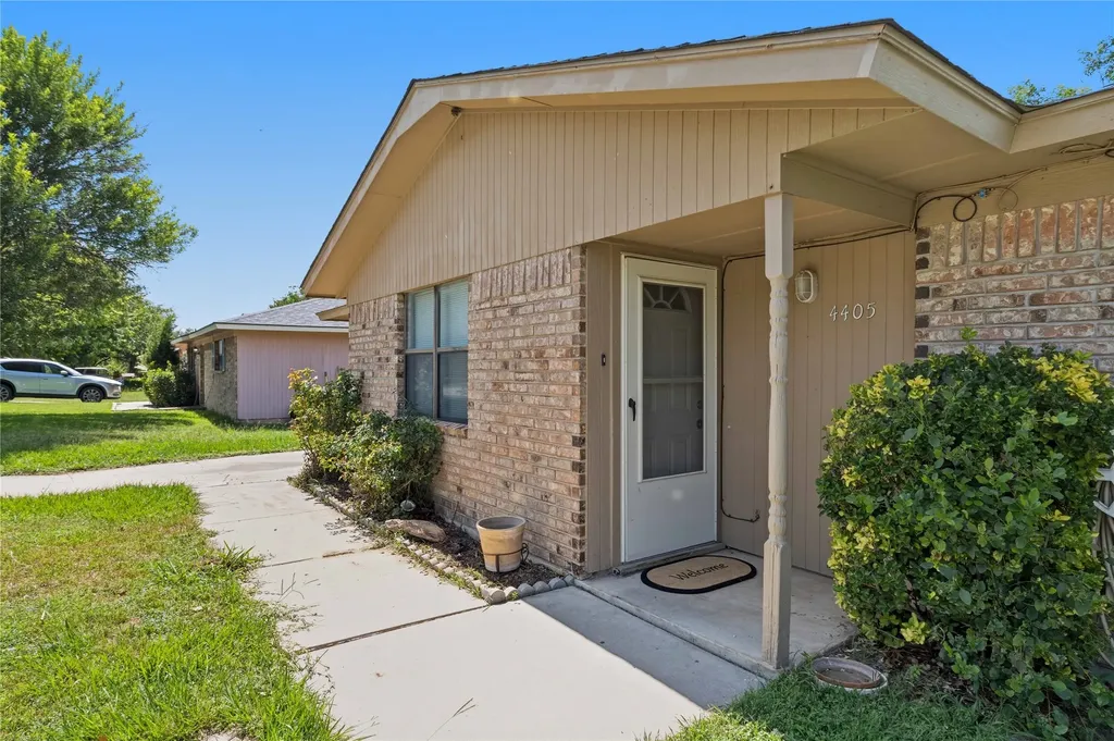 4405 Redbird Drive Brownwood TX 76801