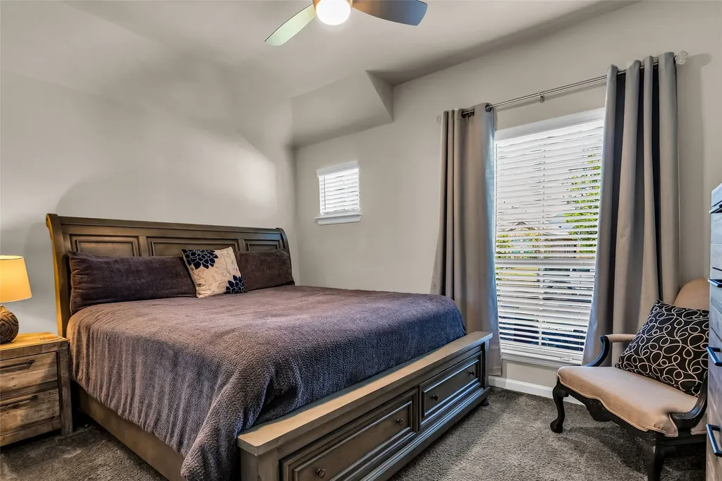 621 Hazeltine Road Red Oak TX 75154