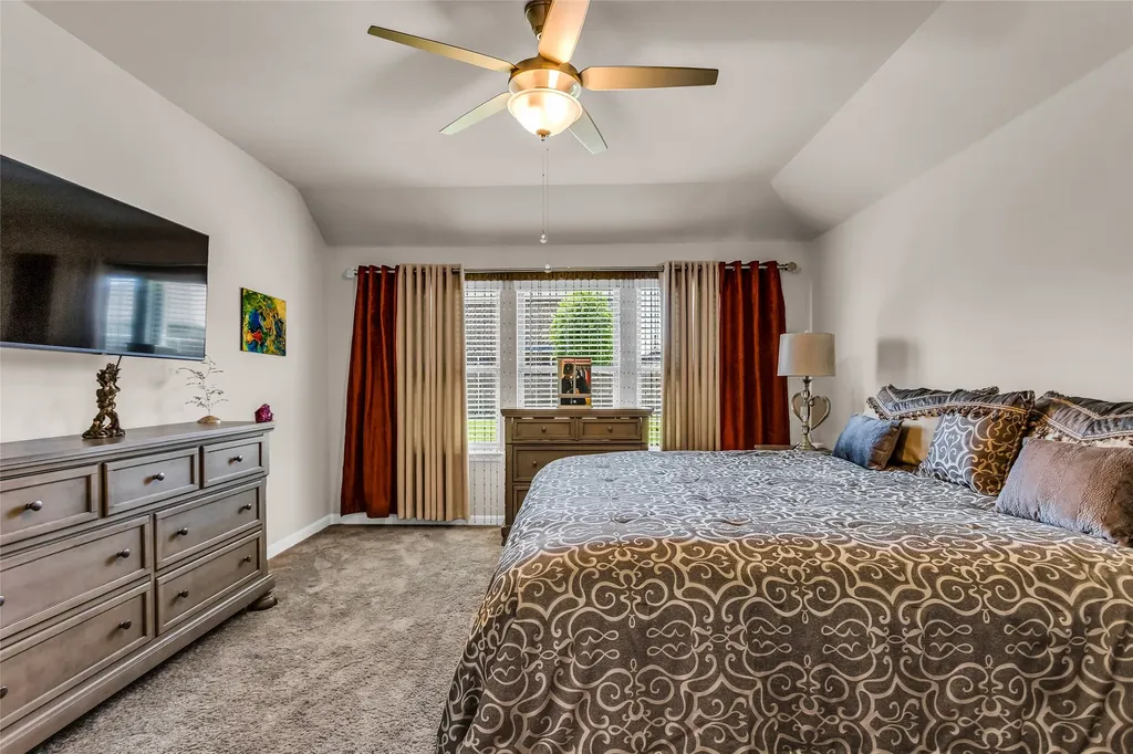 621 Hazeltine Road Red Oak TX 75154
