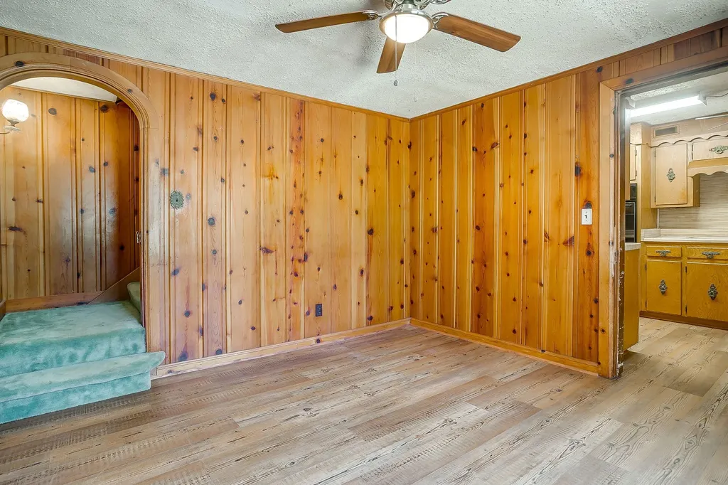 1329 Clarence Street Haltom City TX 76117