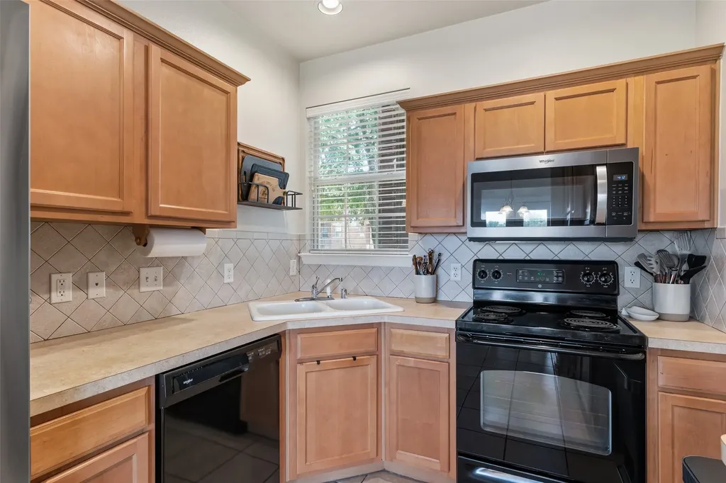 706 S Jupiter Road Allen TX 75002