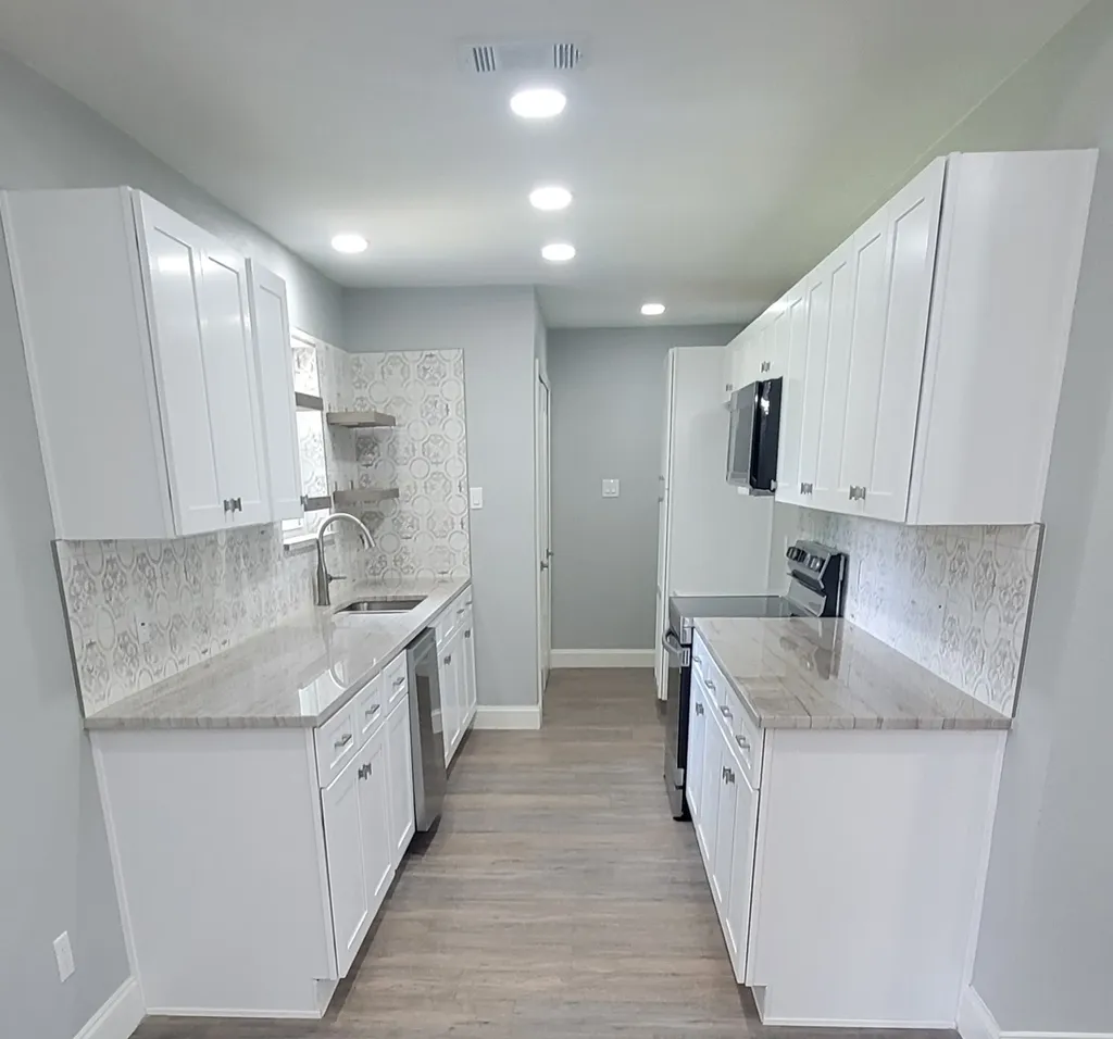 2700 Ozark Drive Arlington TX 76014