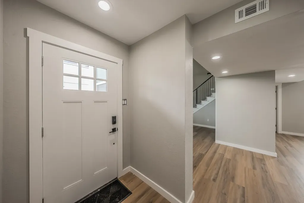 717 Cain Street Lake Dallas TX 75065