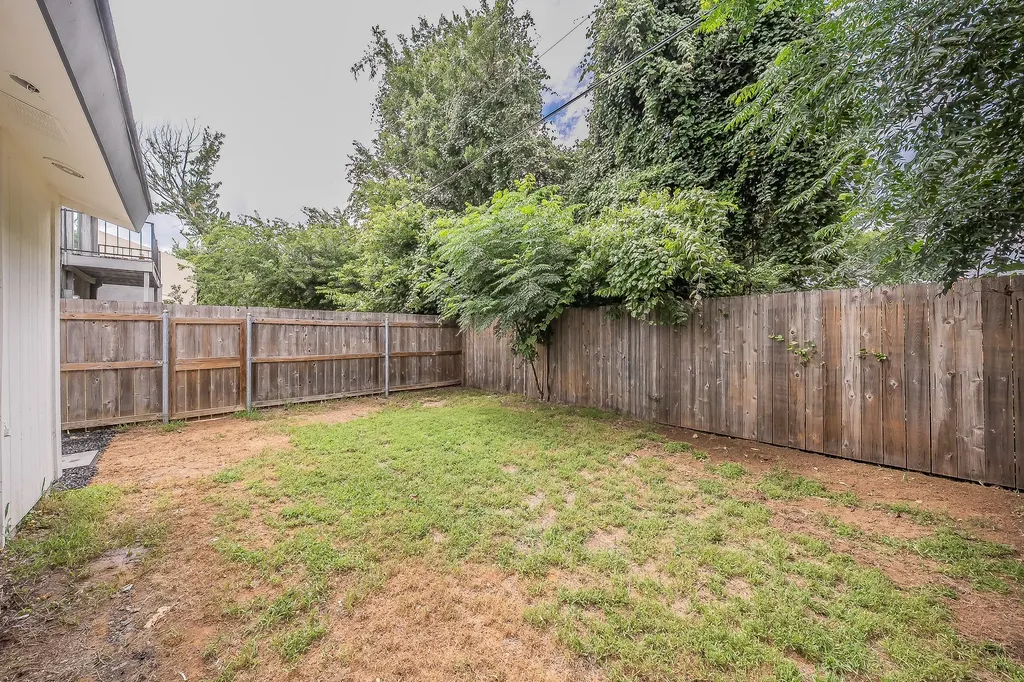 717 Cain Street Lake Dallas TX 75065