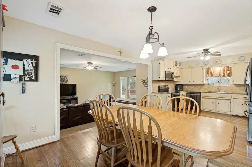 1020 Young Trail Fairview TX 75069