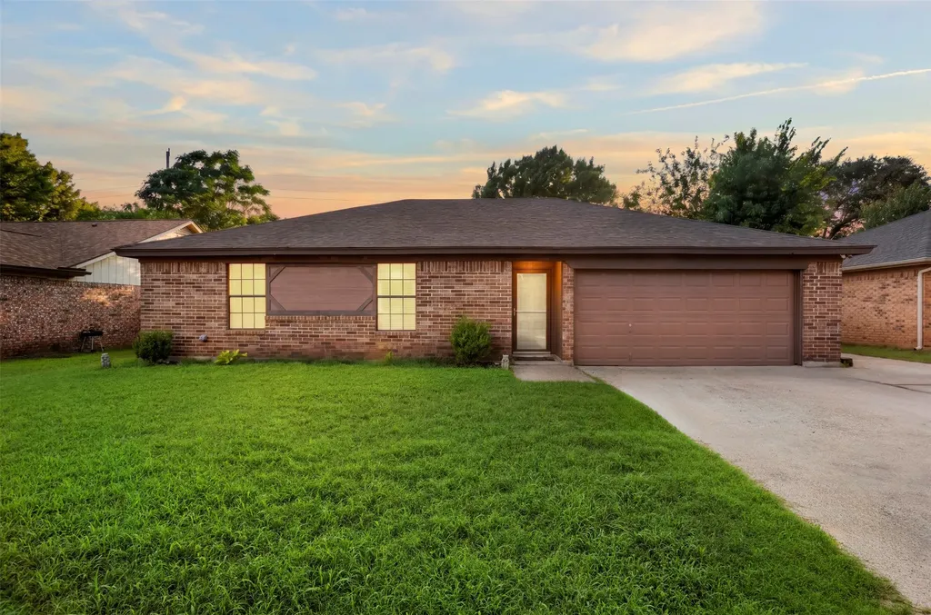 6200 Big Springs Drive Arlington TX 76001