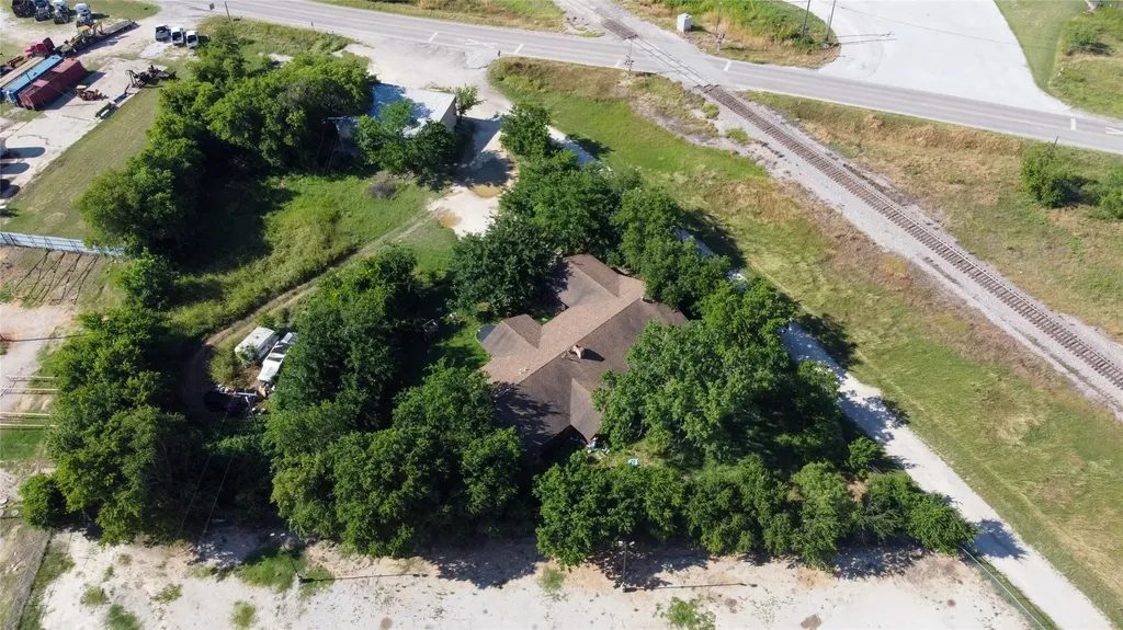 110 Lake Road Bridgeport TX 76426