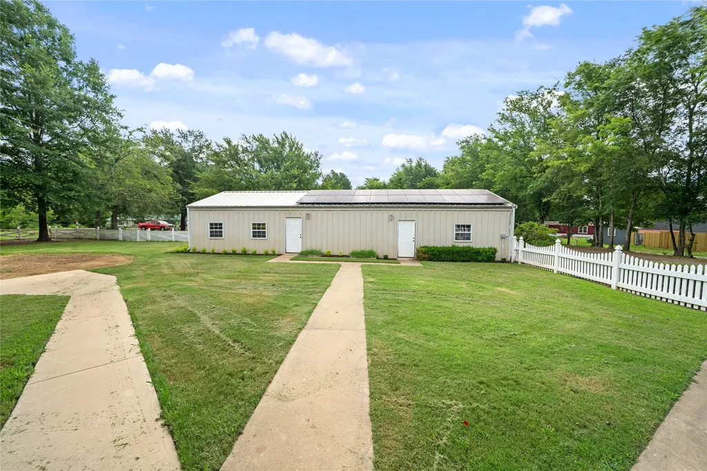 14226 County Road 434 Lindale TX 75771