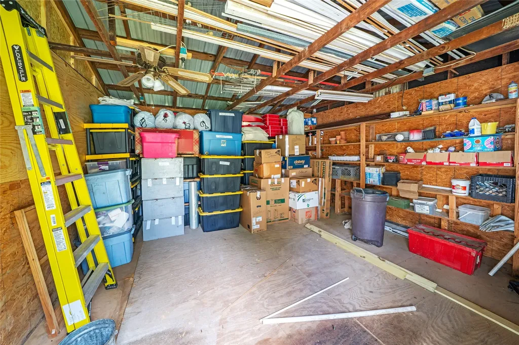 14226 County Road 434 Lindale TX 75771