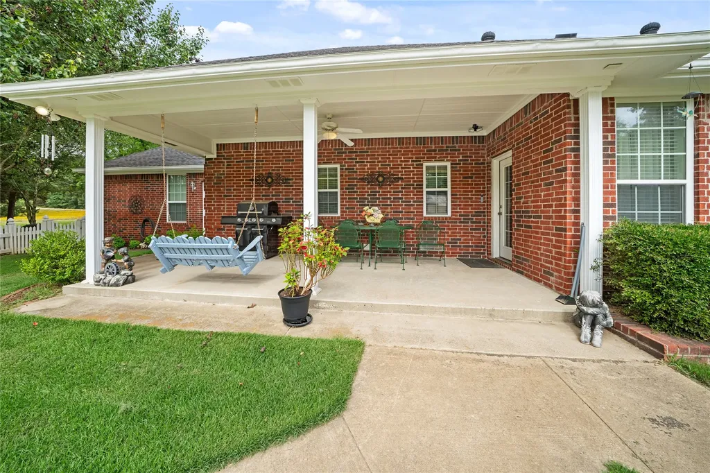 14226 County Road 434 Lindale TX 75771