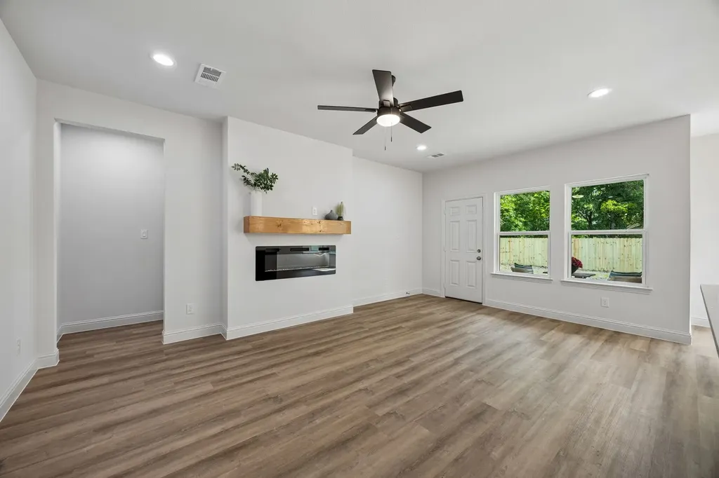 2810 Gillespie Street Greenville TX 75401