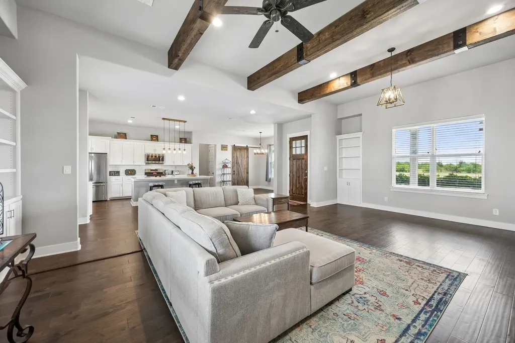 14875 County Road 255 Valley View TX 76272