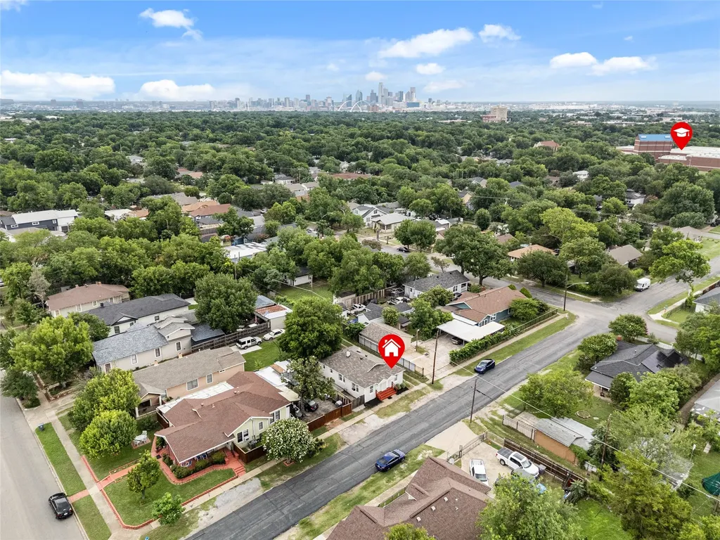 1815 W Brooklyn Avenue Dallas TX 75208