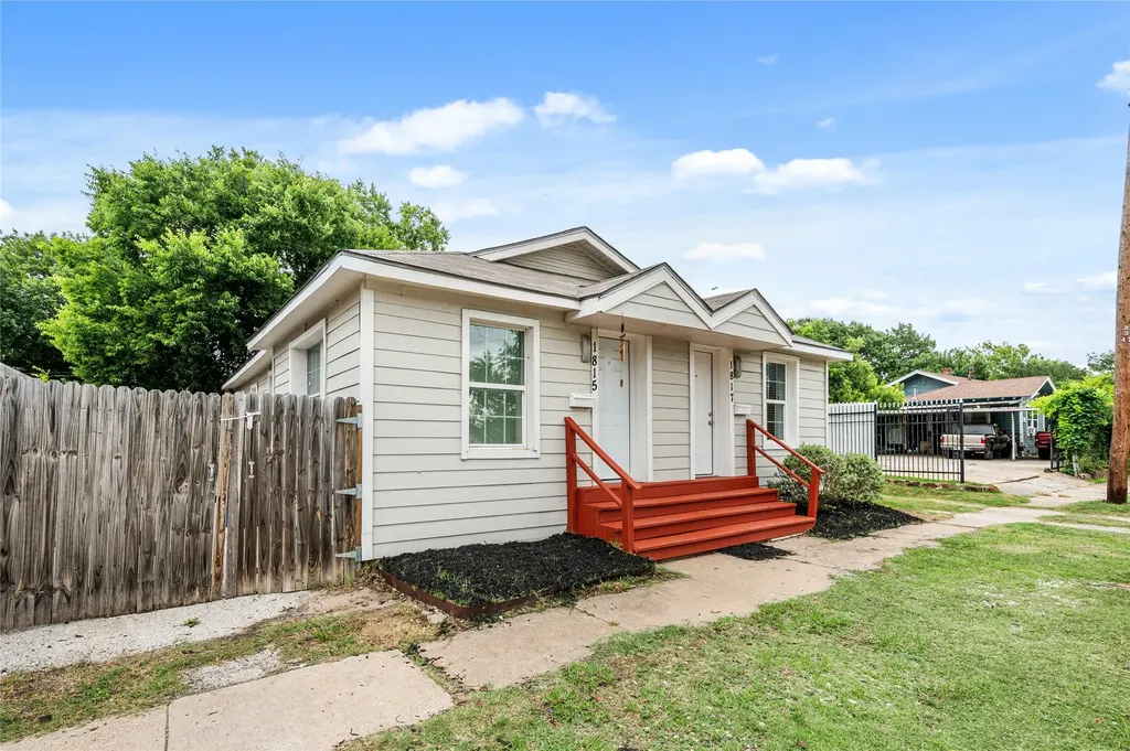 1815 W Brooklyn Avenue Dallas TX 75208