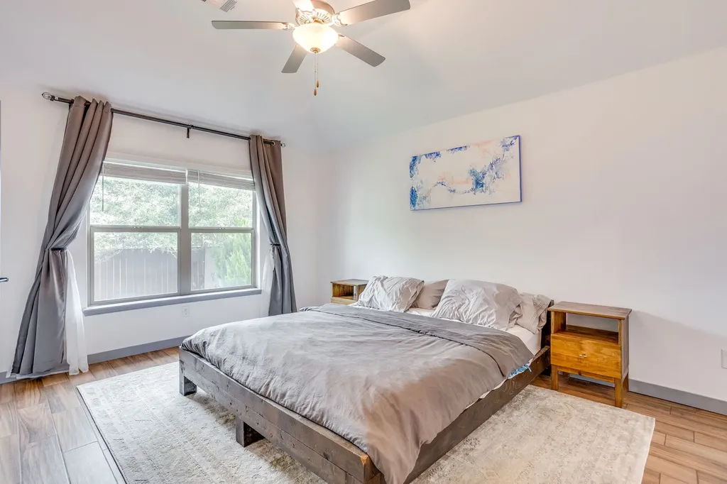 7529 Pleasant Oaks Street Fort Worth TX 76120